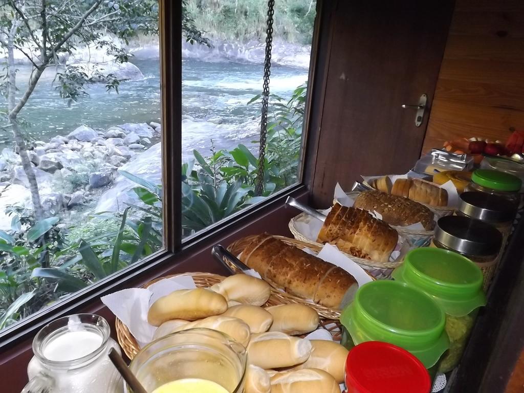 Encontro Dos Rios Inn